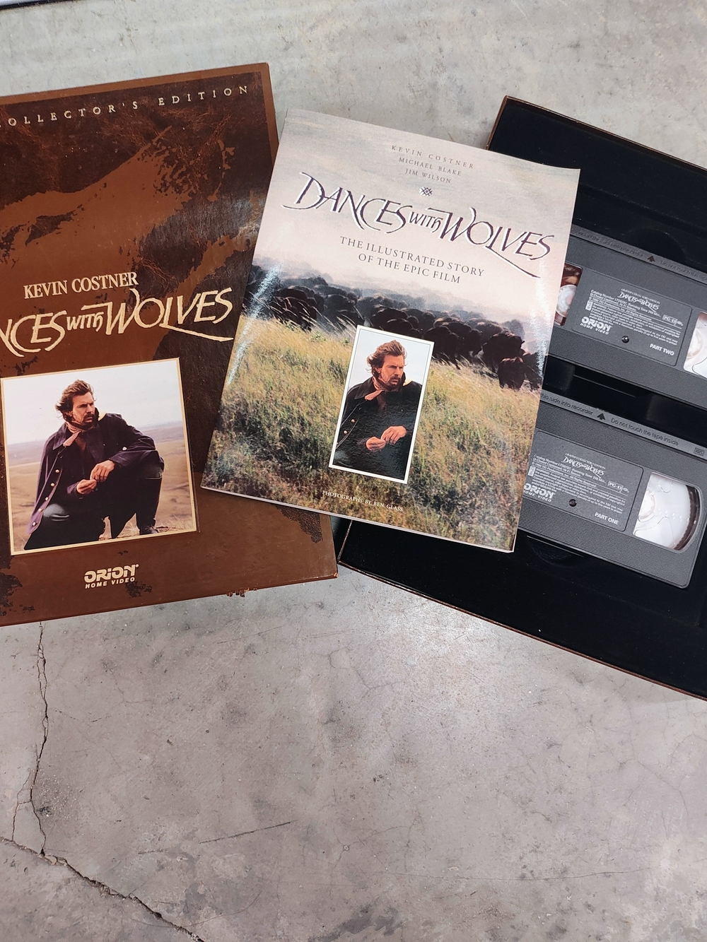 Dances with Wolves Collector's Edition VHS - Brown/Black